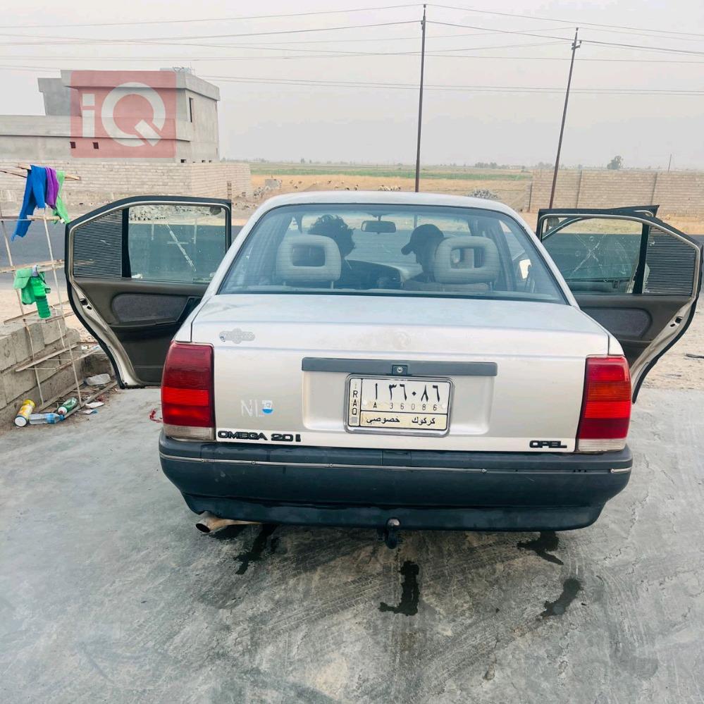 اوبل أوميغا